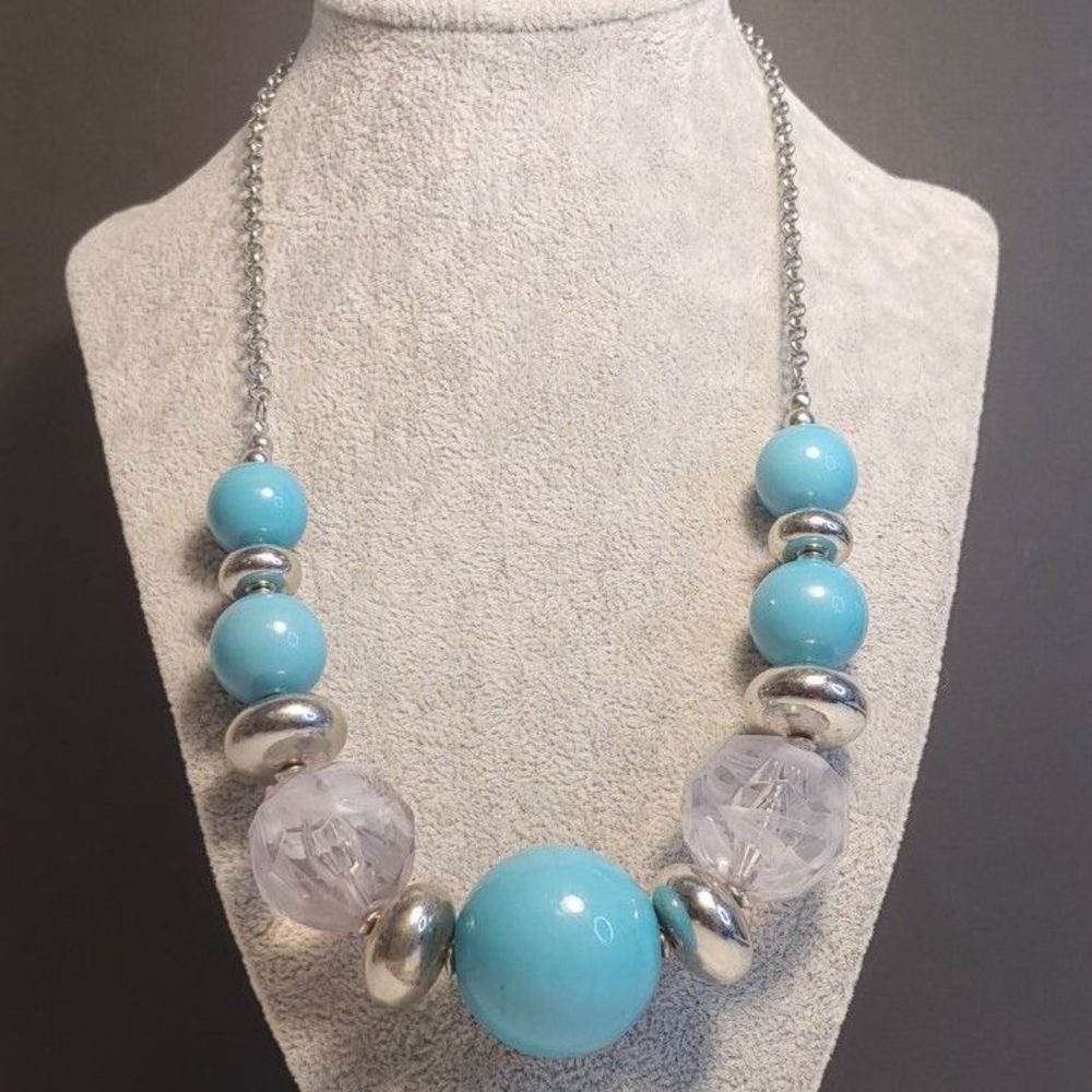 PAPARAZZI Daytime Drama Necklace. Turquoise Blue/Silver-tone, Cloudy Clear Beads